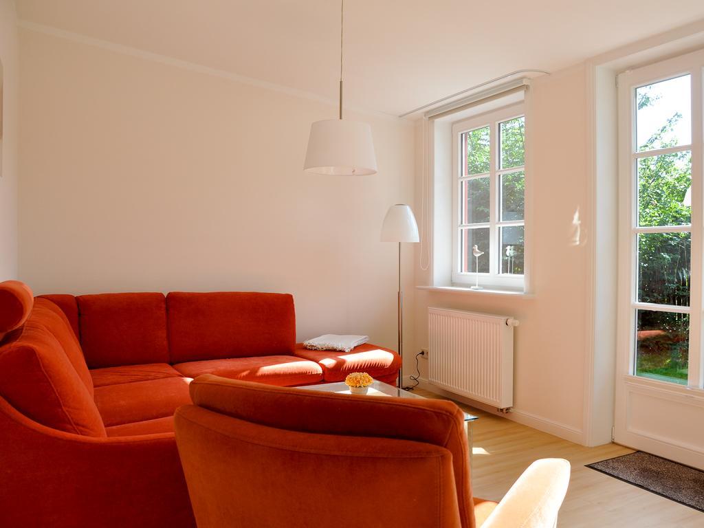 Appartement Haus Am Deich à Utersum Extérieur photo