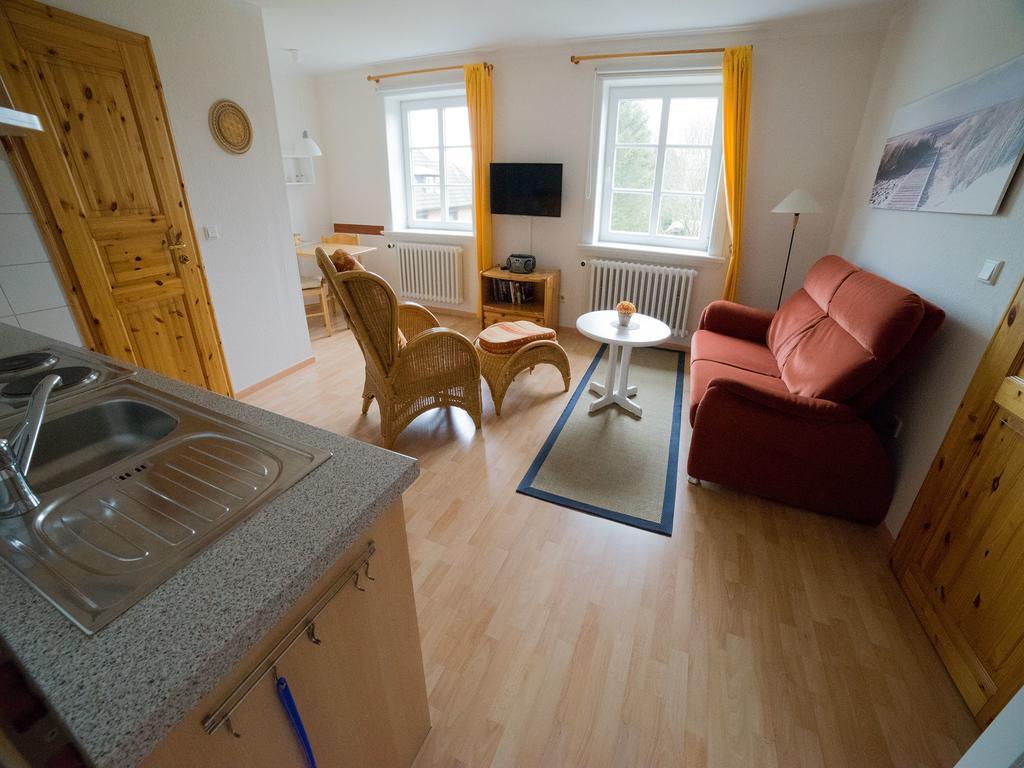 Appartement Haus Am Deich à Utersum Extérieur photo
