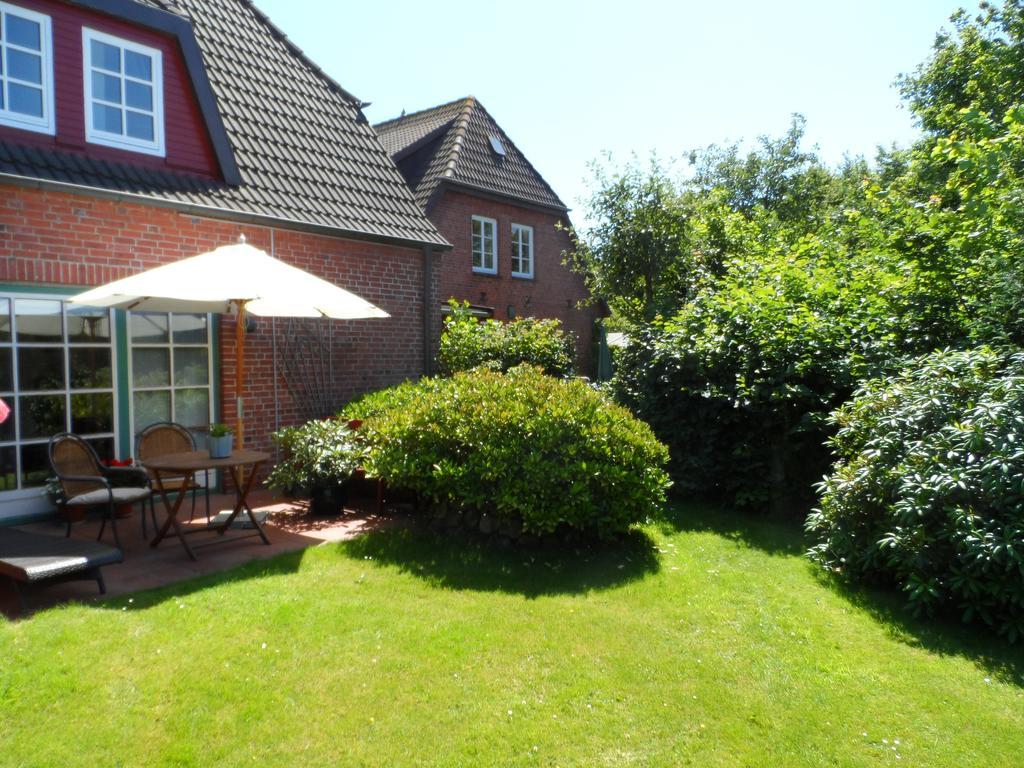 Appartement Haus Am Deich à Utersum Extérieur photo